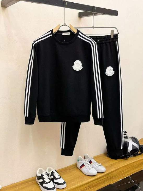 Picture of Moncler Sweater Suits _SKUMonclerM-3XLkdtr4741443